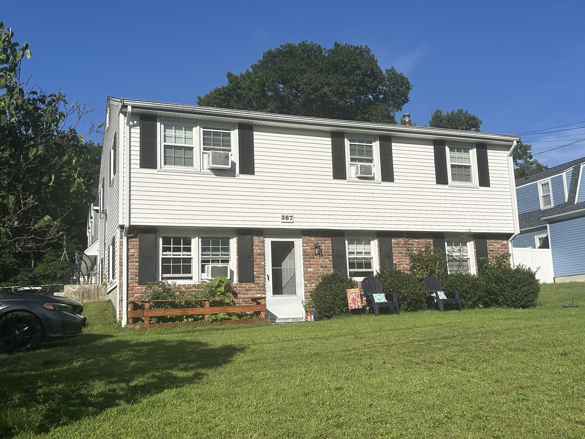 387 Mendon Rd Property Photo 1