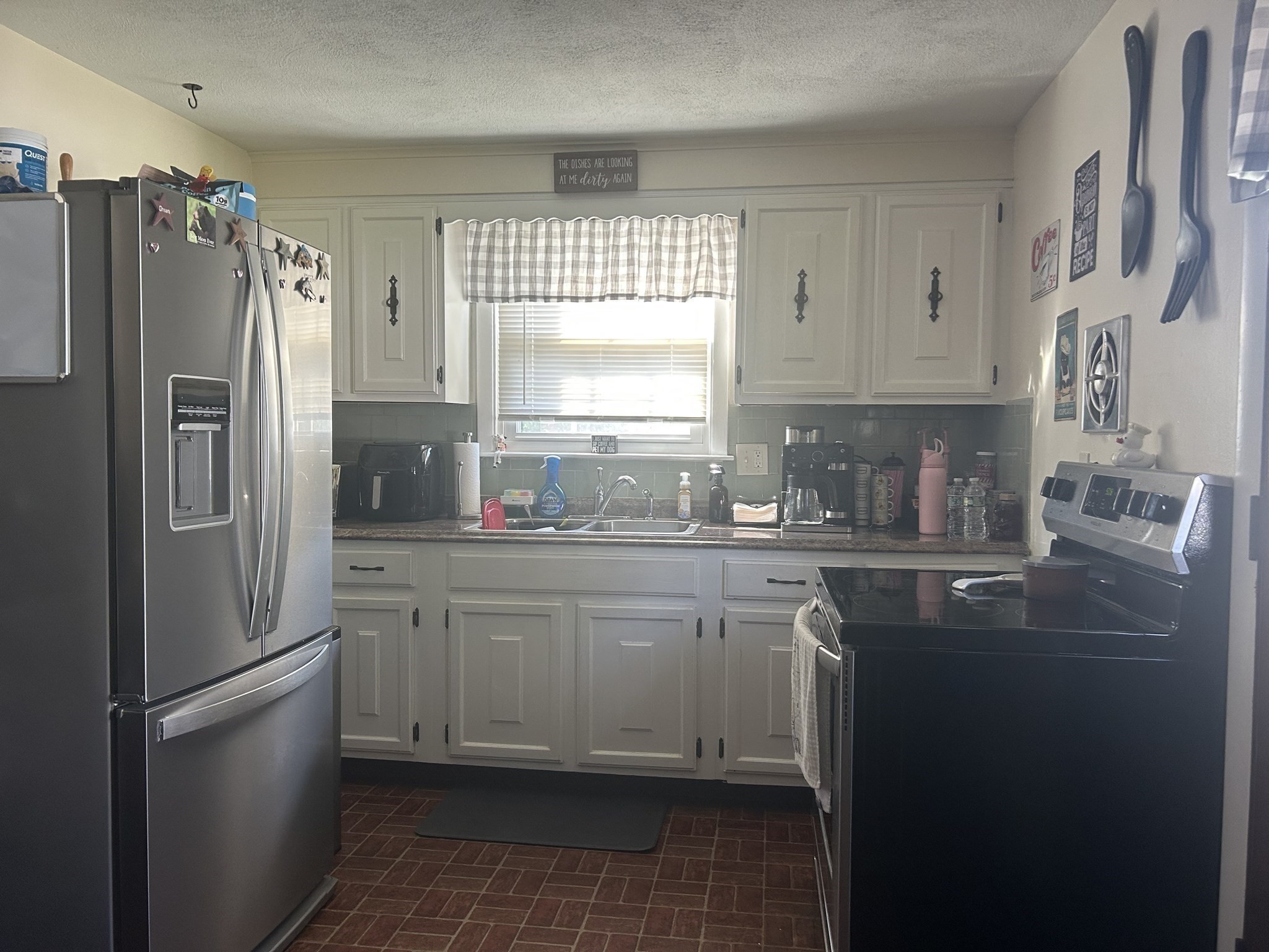 387 Mendon Rd Property Photo 3