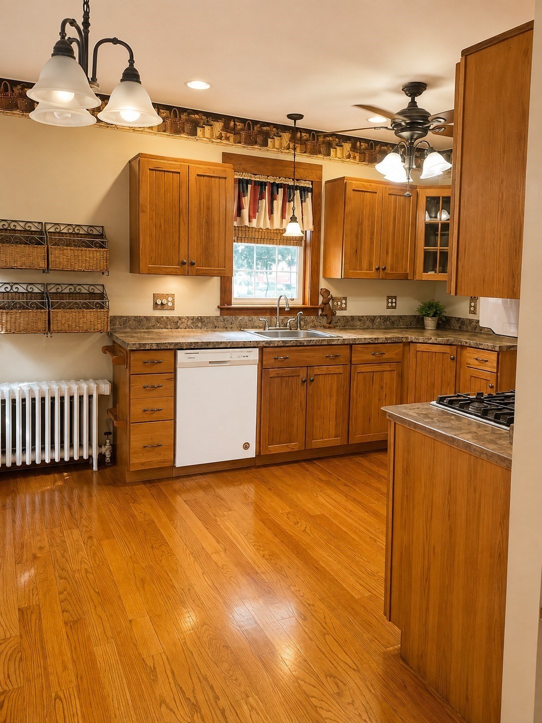 6 Torrey St. Property Photo 10