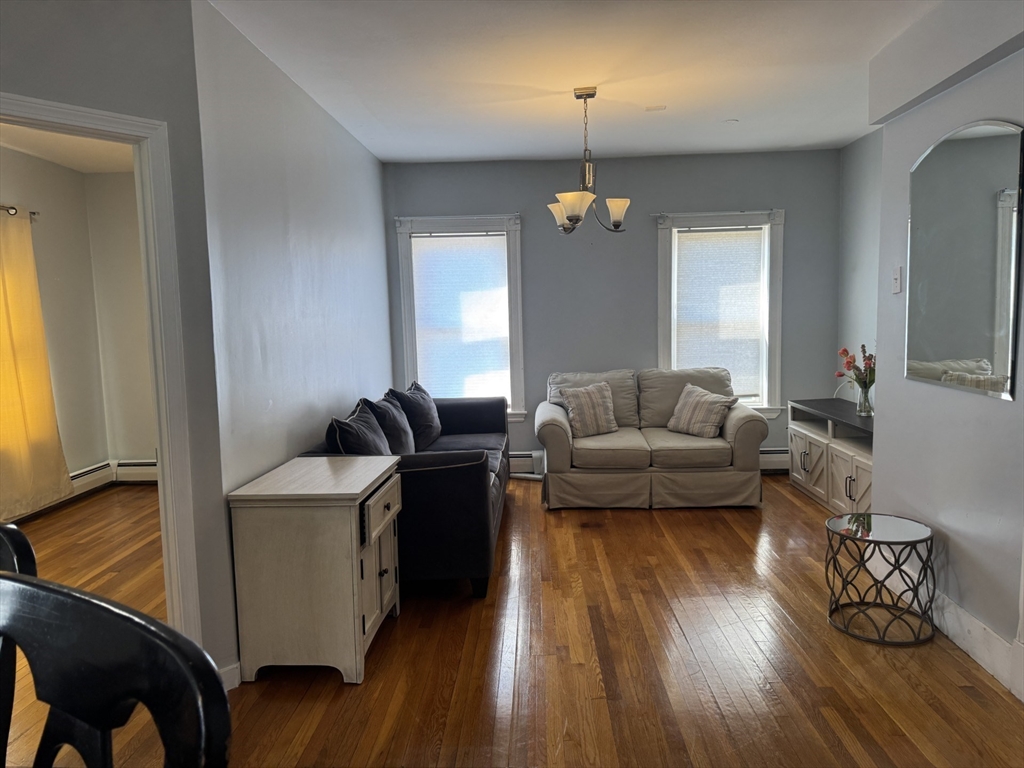 95 Waverly St Property Photo 11
