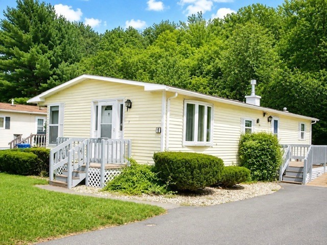 1 Canterbury Lane Property Photo 1