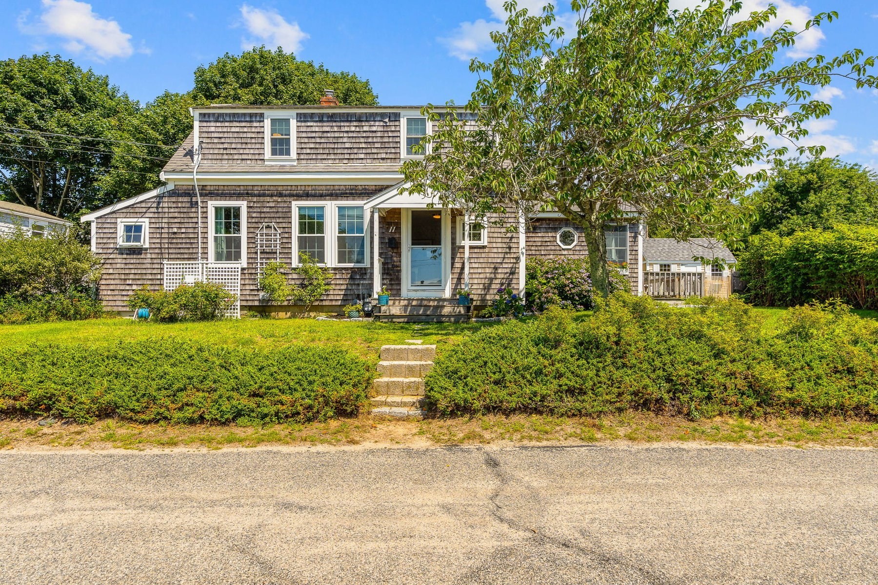 11 Rosetta Street Property Photo 1