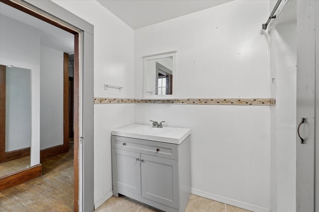 37 Laurel Property Photo 29