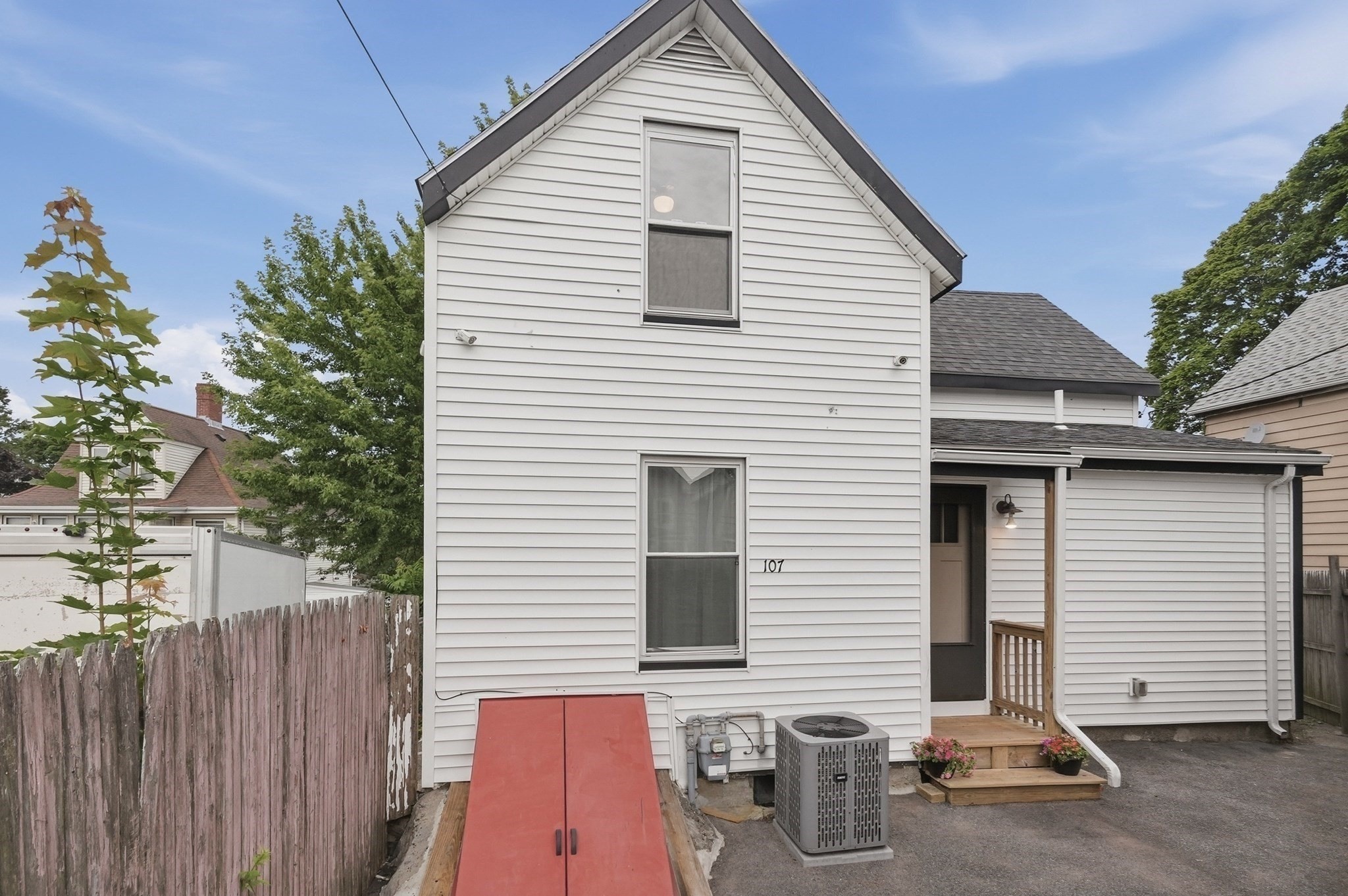 107 Grant Street Property Photo 24