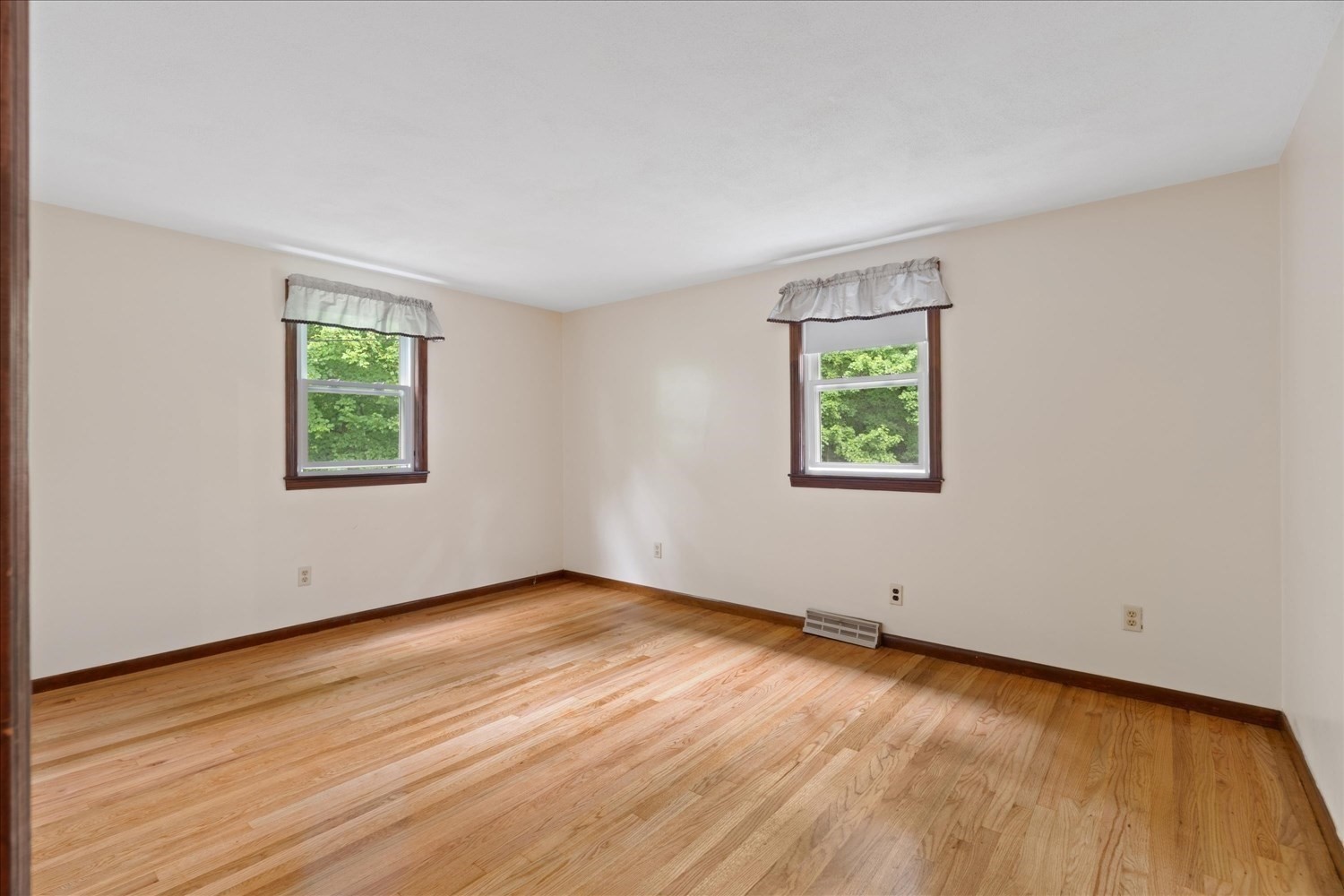 17 Brewster Dr Property Photo 15