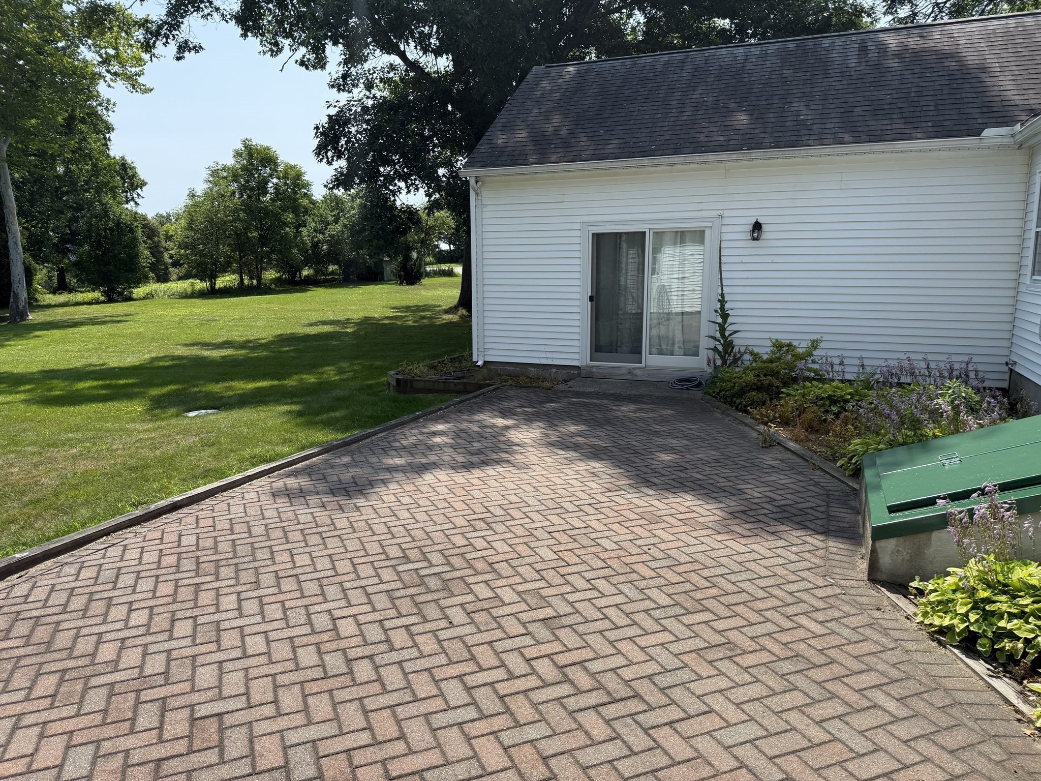 1030 South East Street Property Photo 7