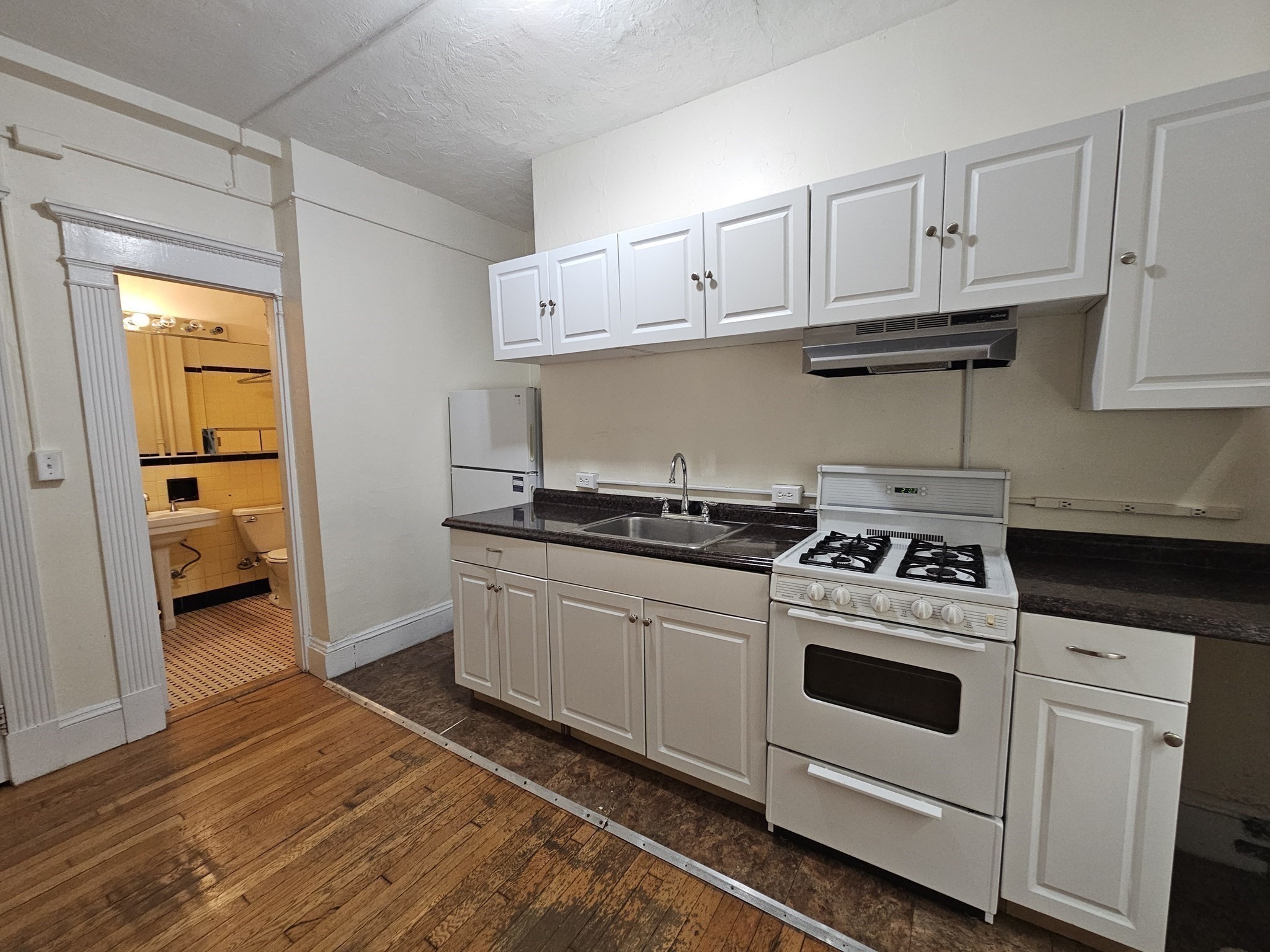 8 Garrison St # 500 Property Photo 6