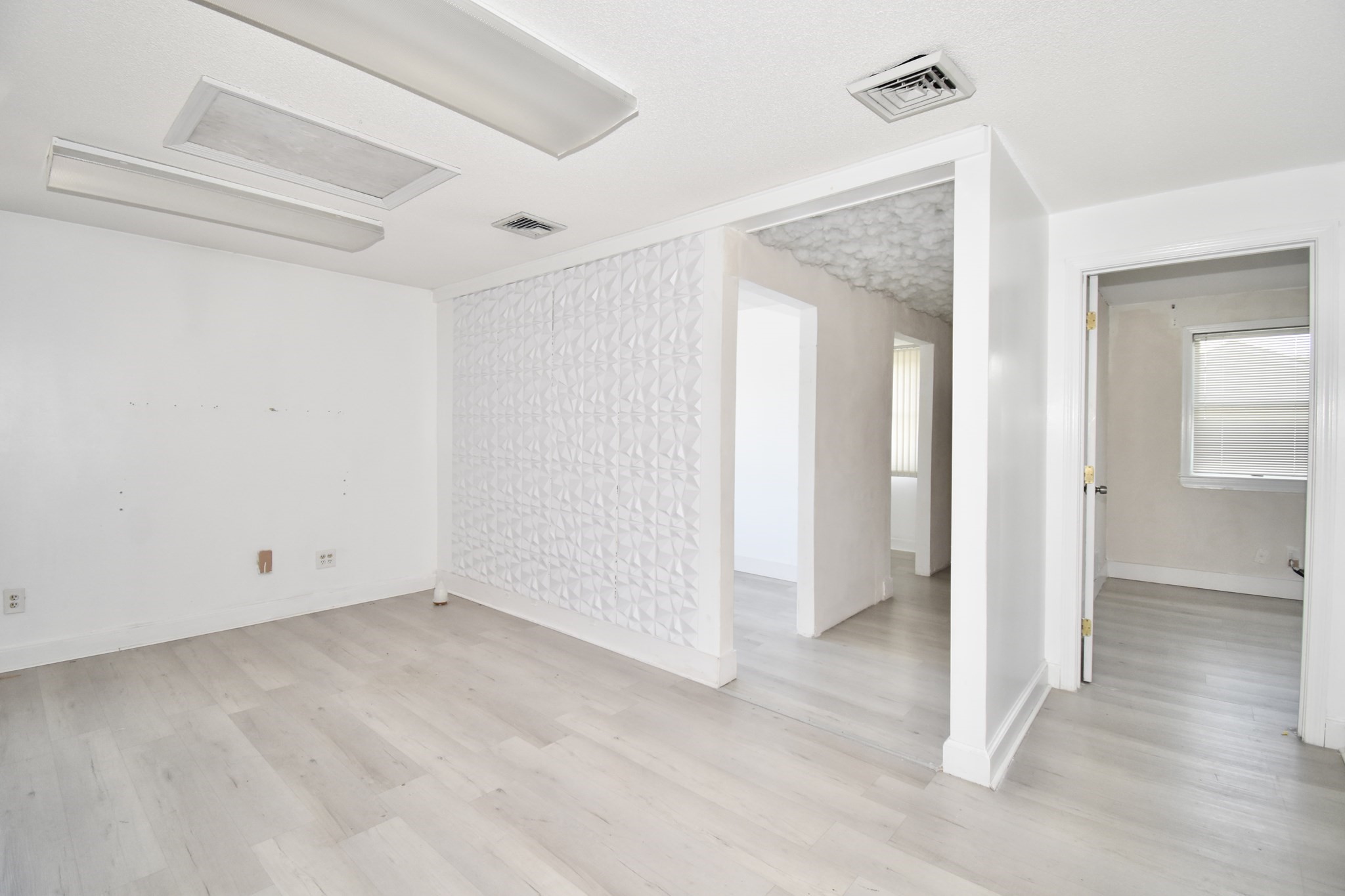 42 Harkness Avenue # 2l Property Photo 2