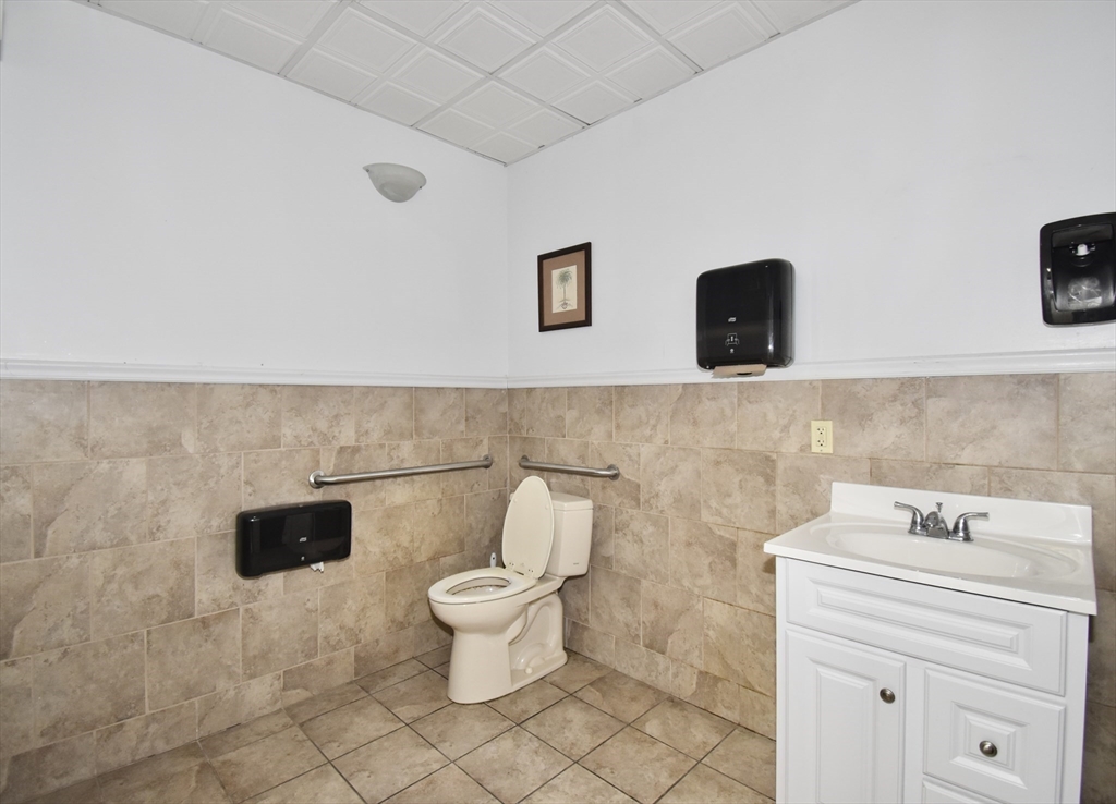 181 Chestnut St # 1c Property Photo 5
