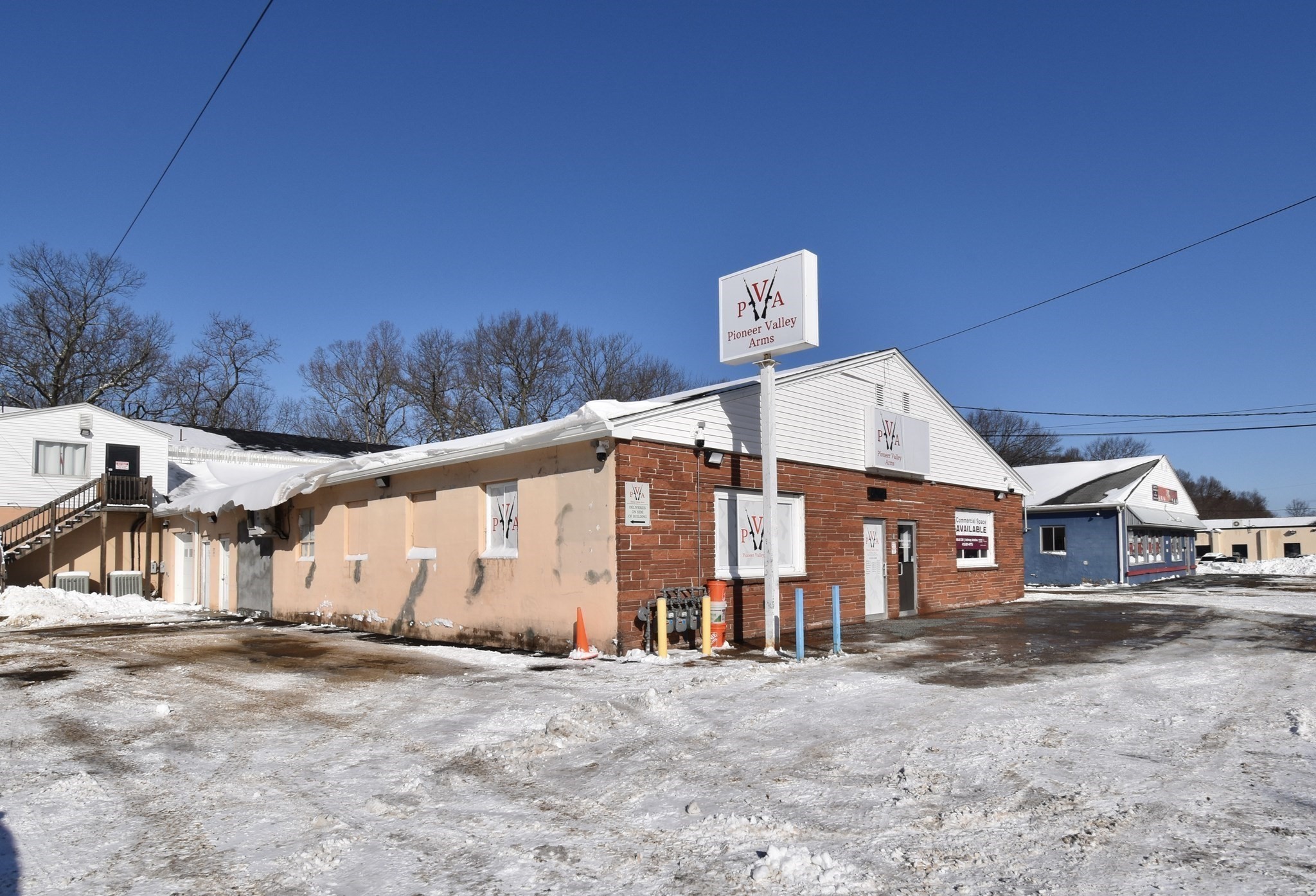 173 Shaker Rd # C Property Photo 4