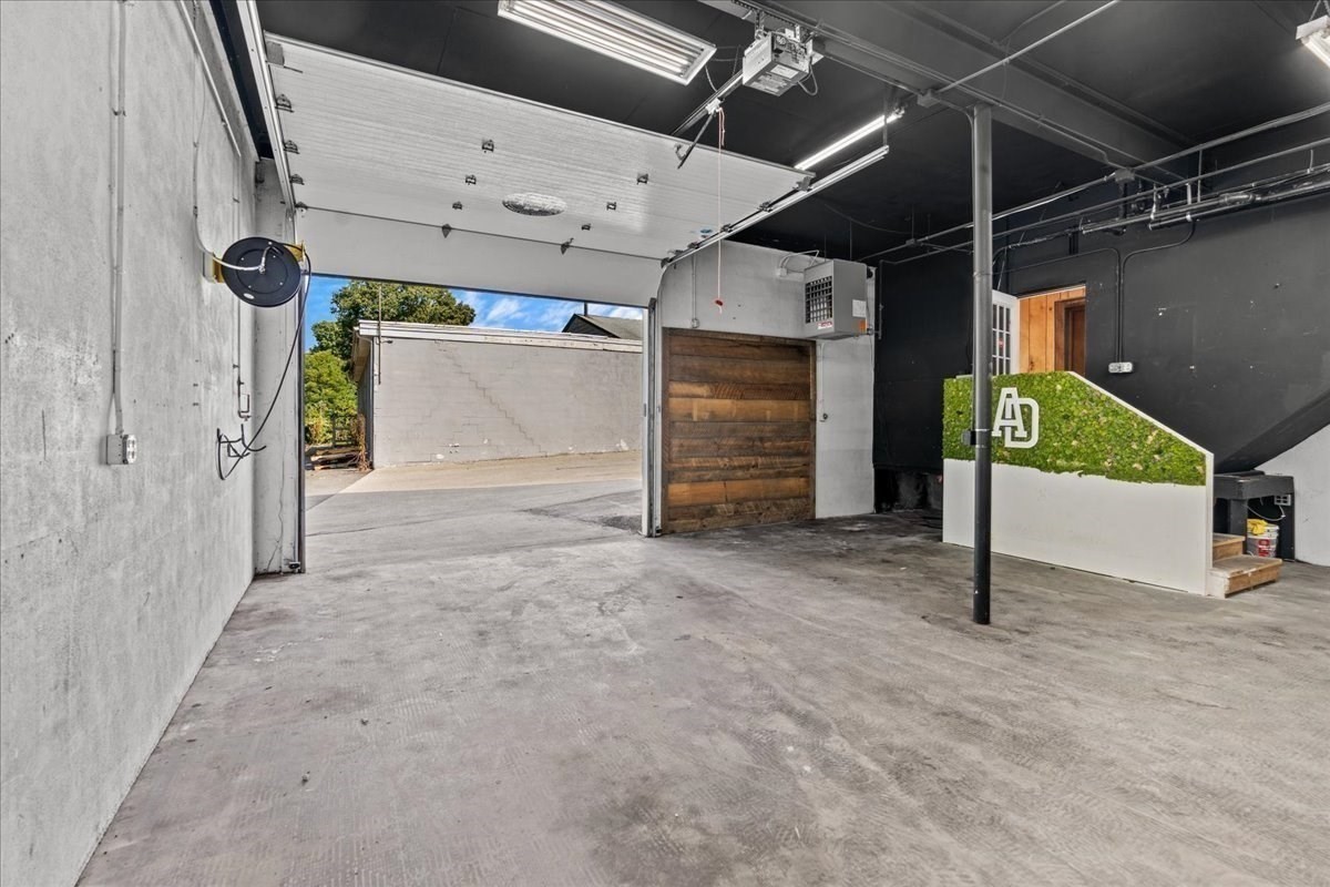173 Shaker Rd # C Property Photo 11