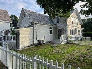 391 Adams St Property Photo 13