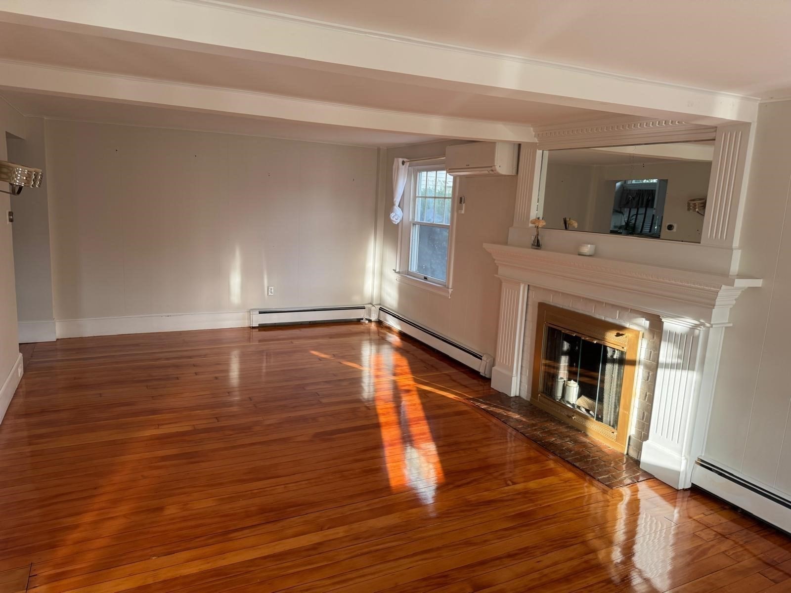 391 Adams St Property Photo 26