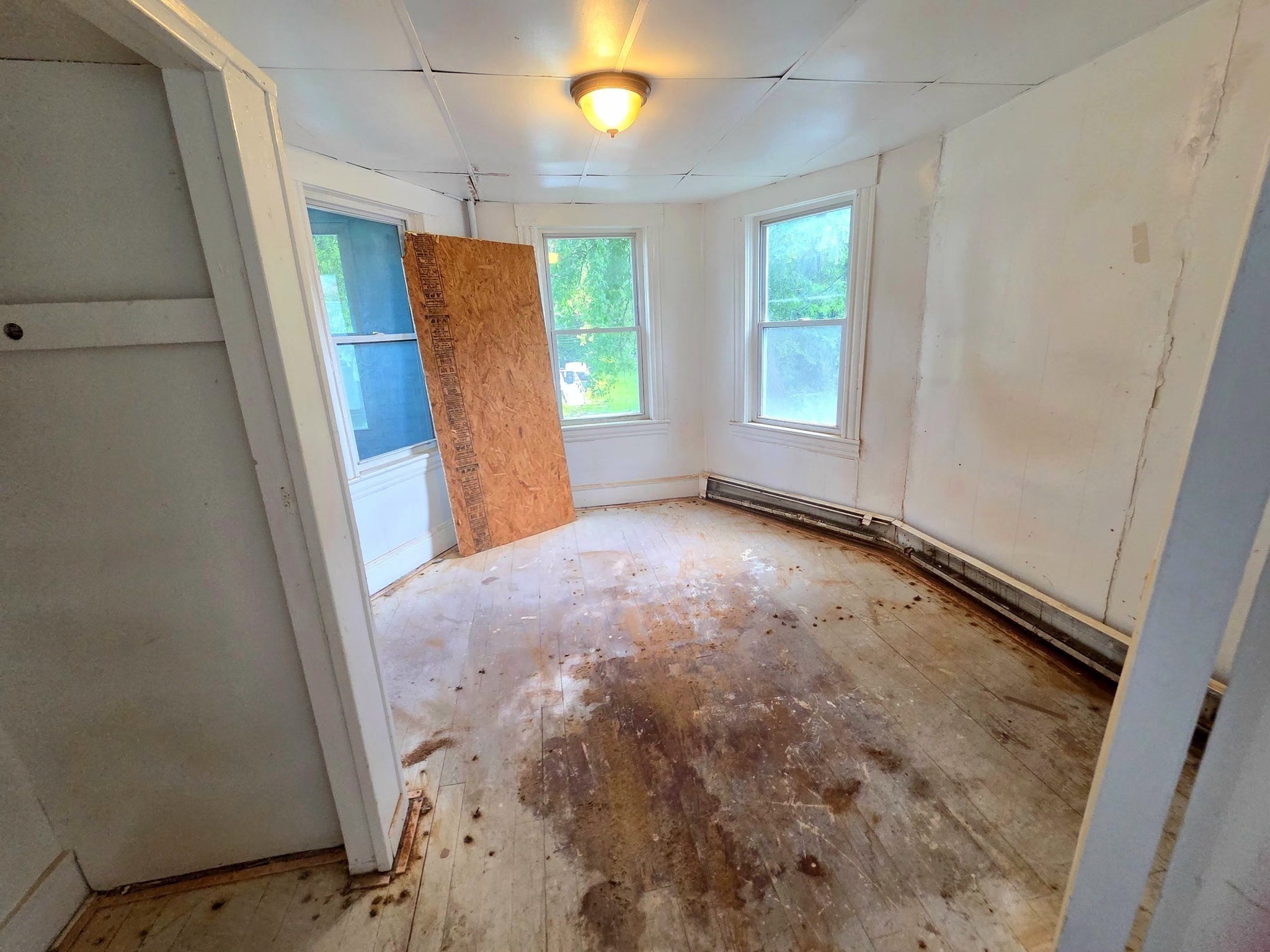 32 Westminister St Property Photo 8