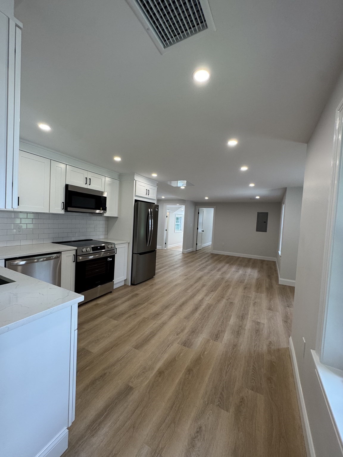 158 Fairview Ave Property Photo 11