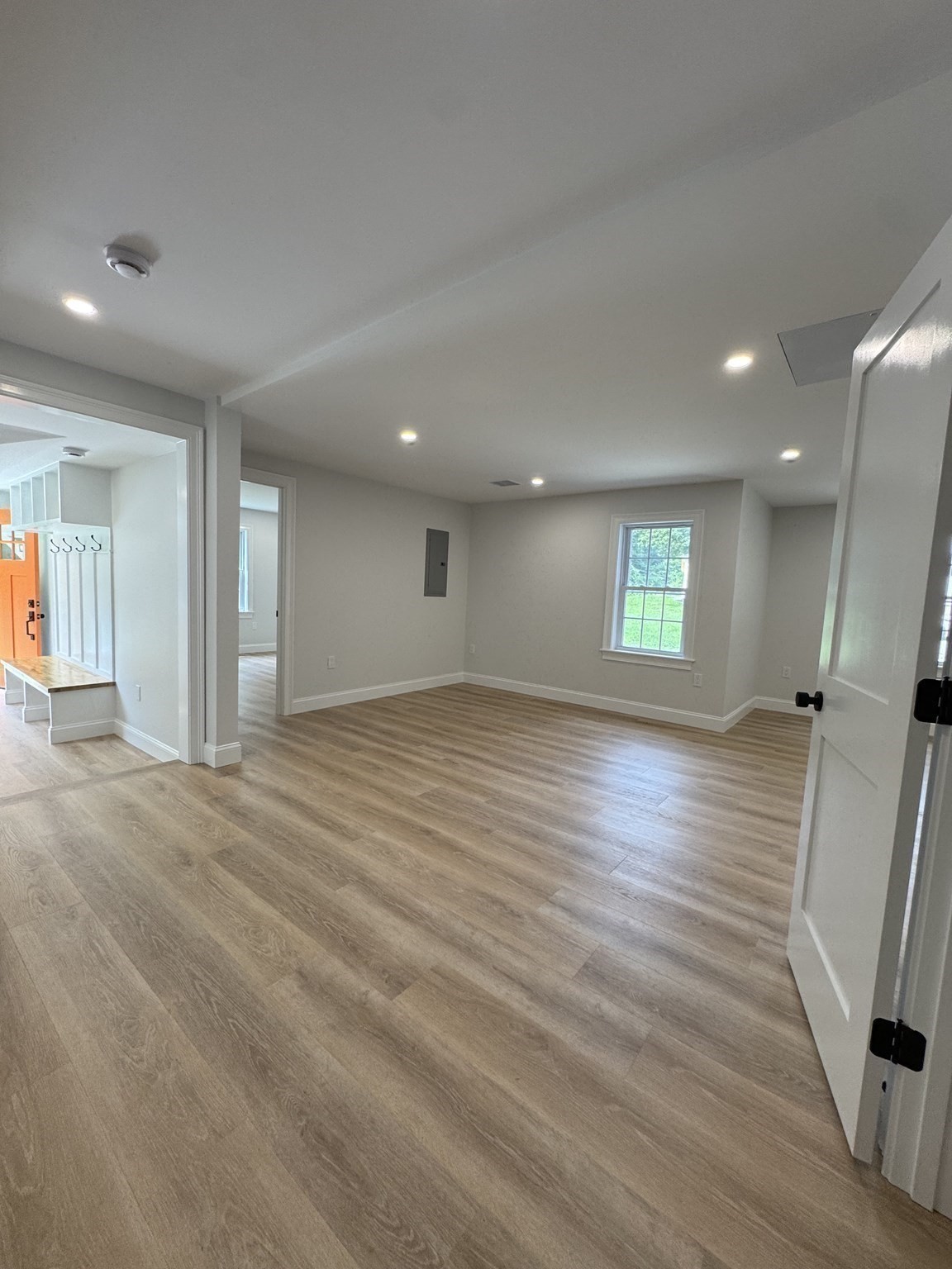 158 Fairview Ave Property Photo 21
