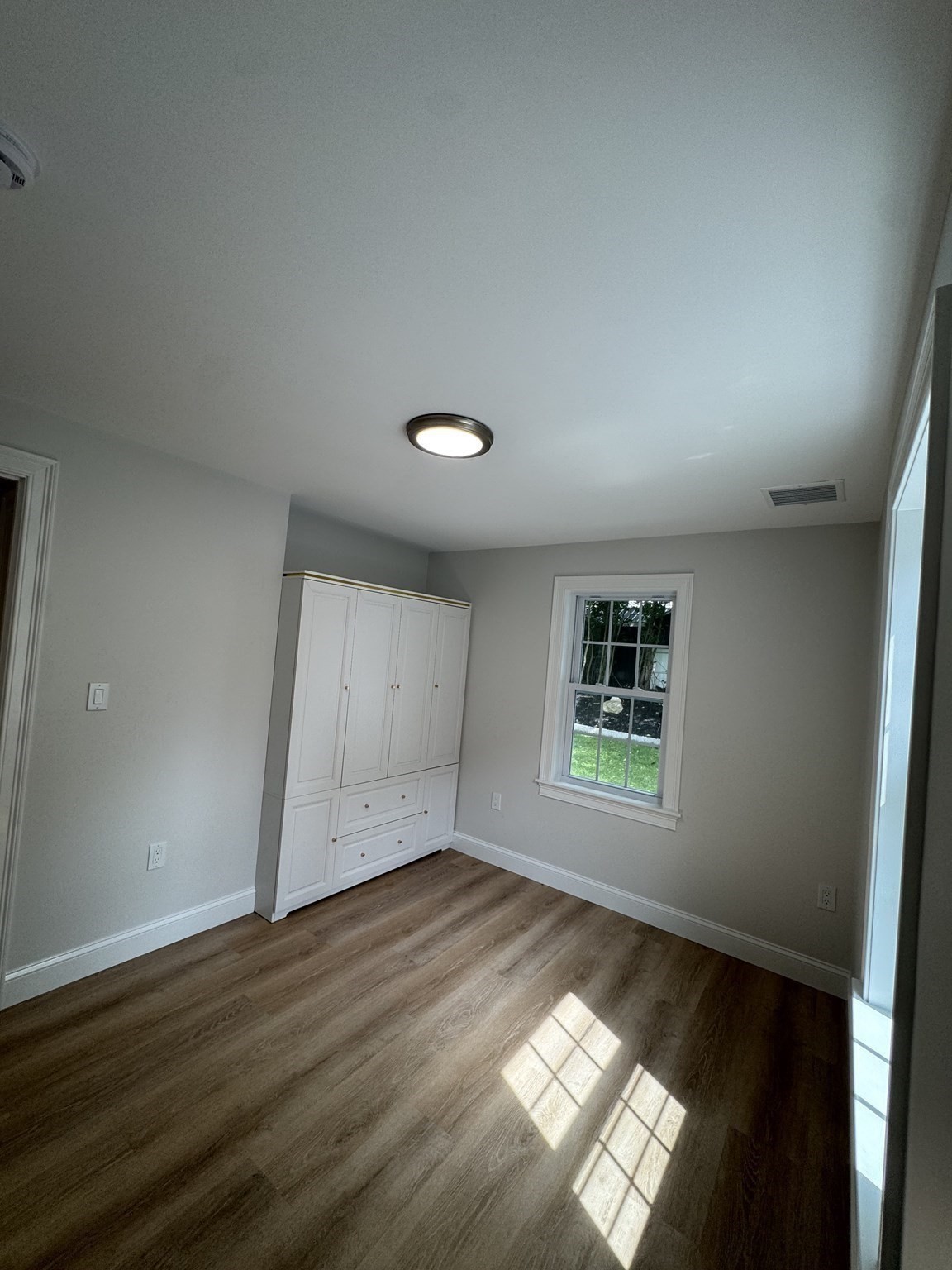 158 Fairview Ave Property Photo 23