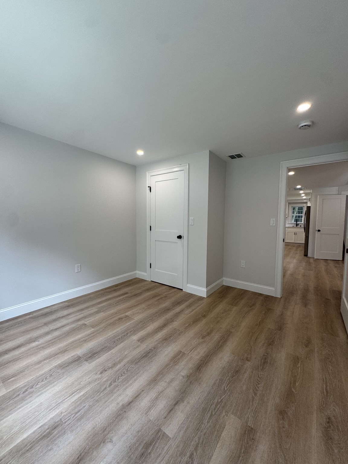 158 Fairview Ave Property Photo 25