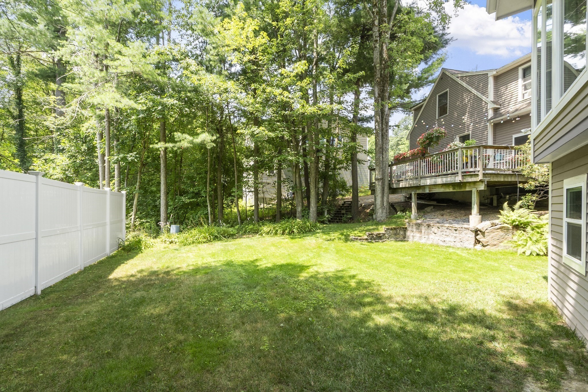 115 Village Xing Property Photo 37