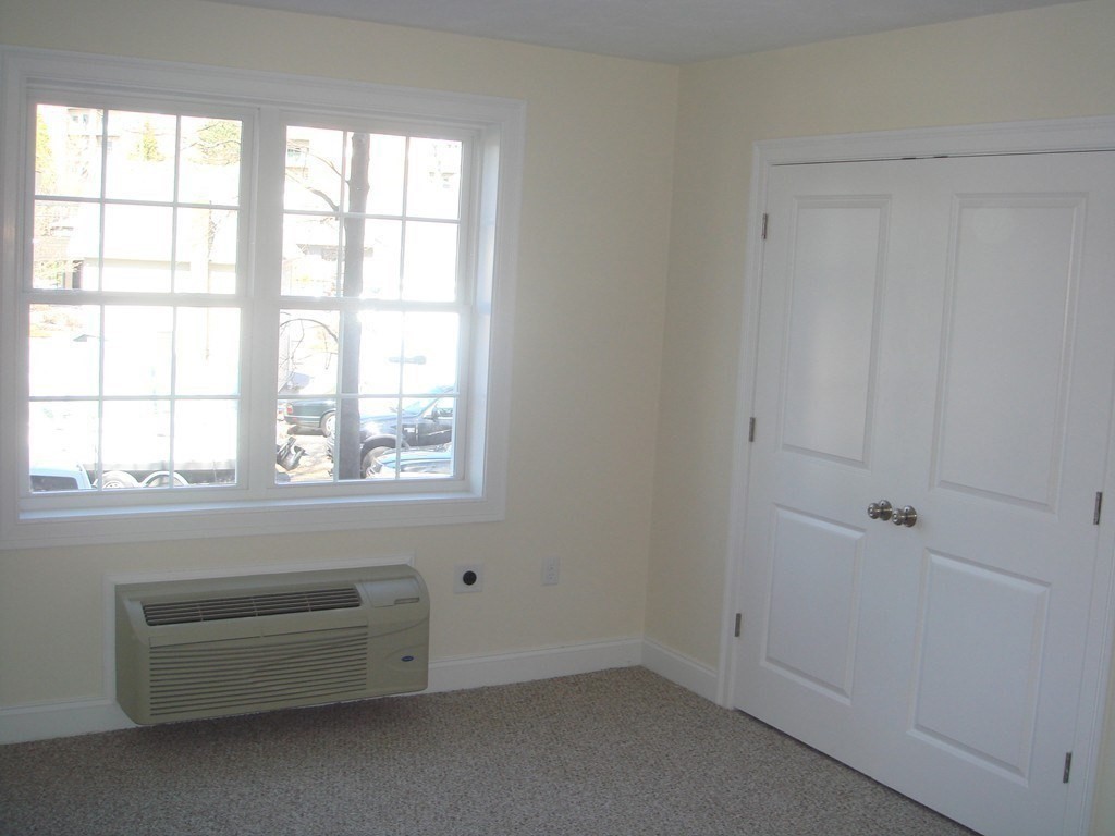 109 California Avenue # 104 Property Photo 4