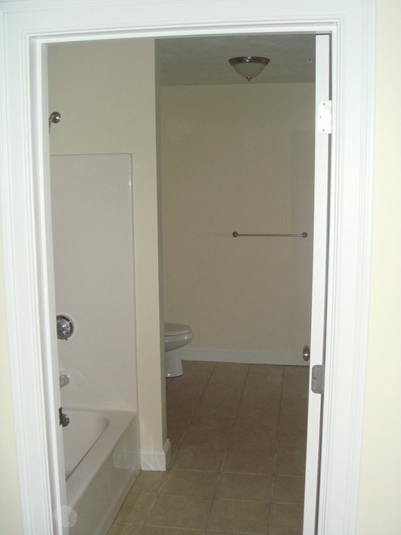 109 California Avenue # 104 Property Photo 5
