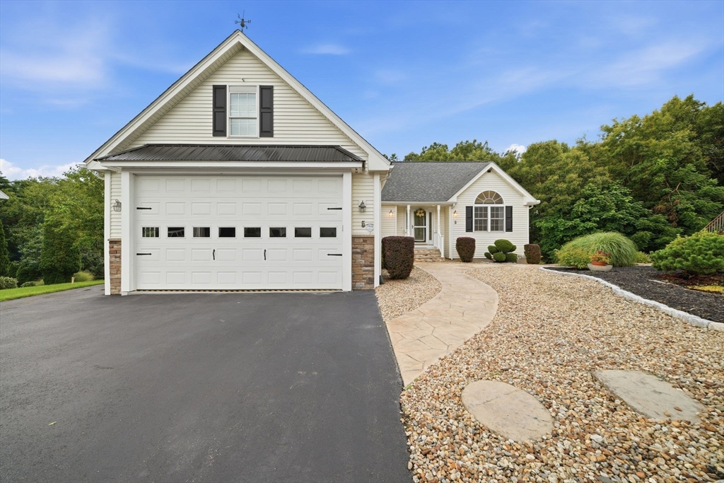 5 Patriot Way Property Photo 4