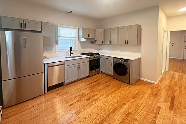 150 Brown St # 2r Property Photo 8