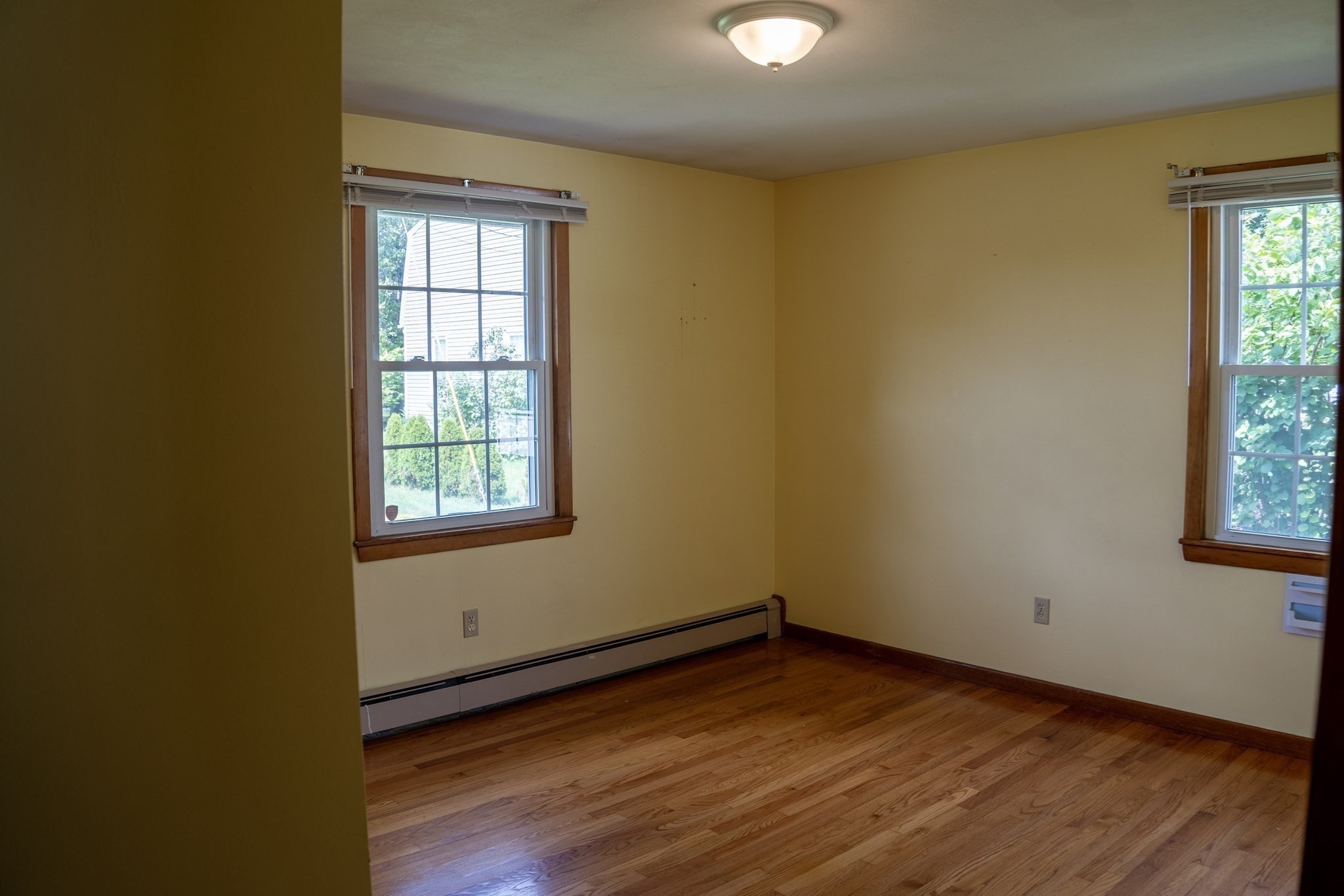 571 Mill St Property Photo 18