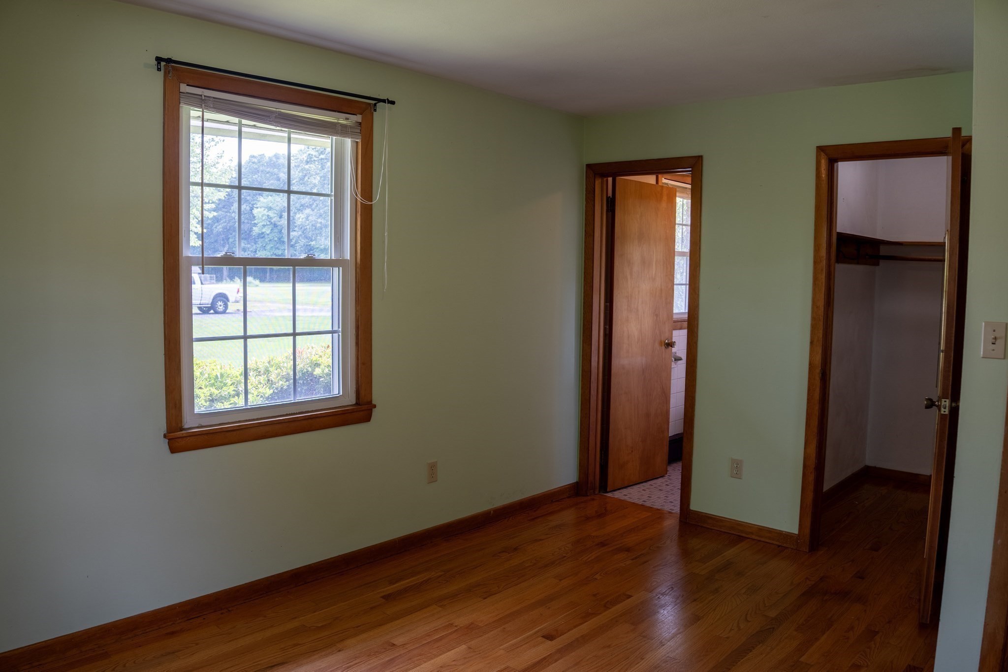 571 Mill St Property Photo 20