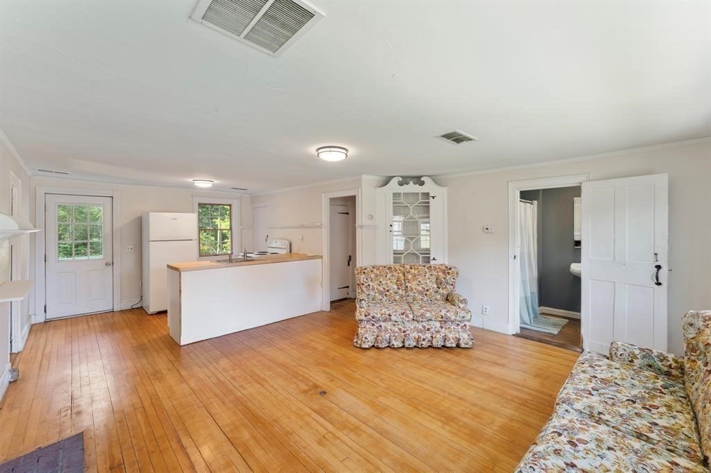 1530 Hartford Pike Property Photo 17