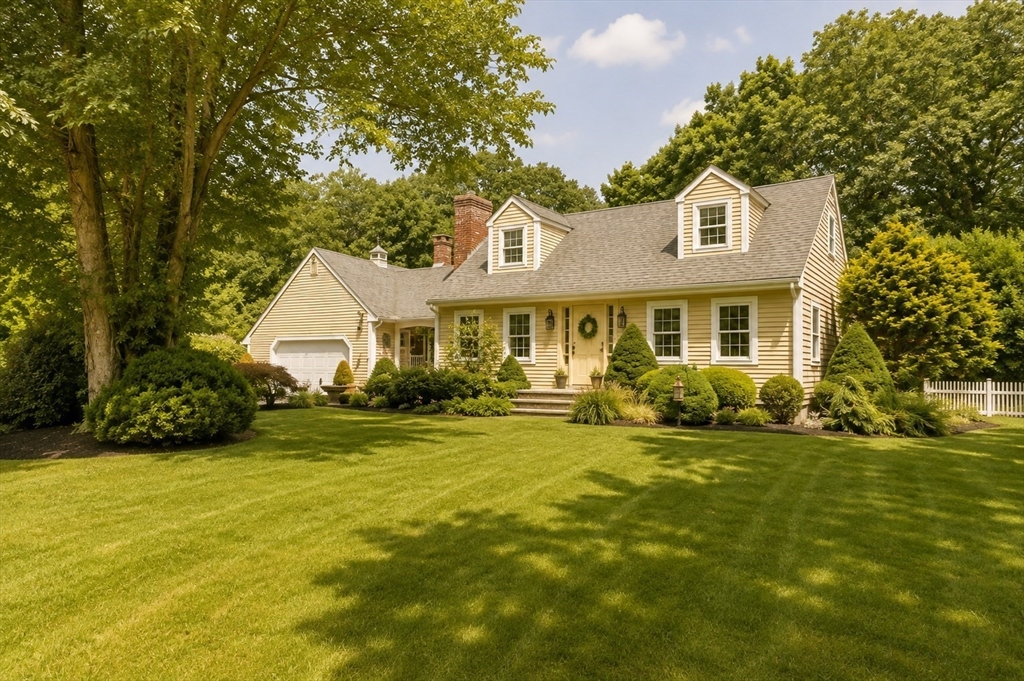 100 D Drive Property Photo 1
