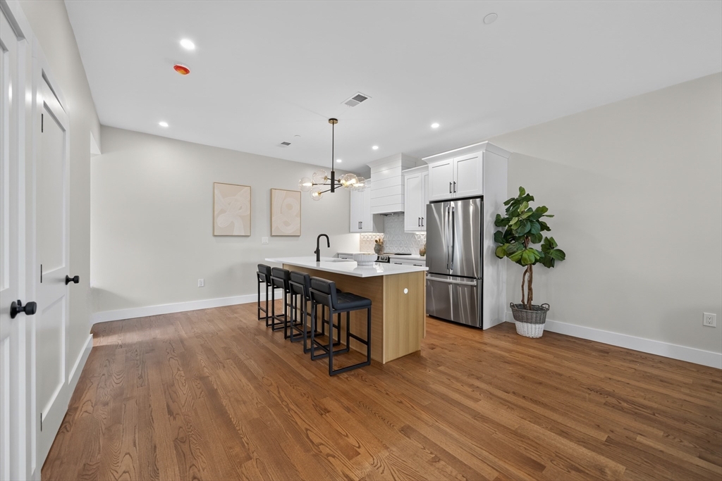2 Readfield Place # 5 Property Photo 2
