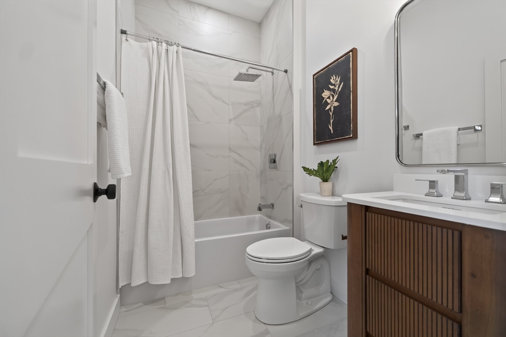 2 Readfield Place # 5 Property Photo 8