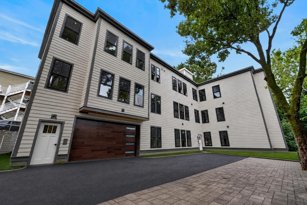 2 Readfield Place # 5 Property Photo 11