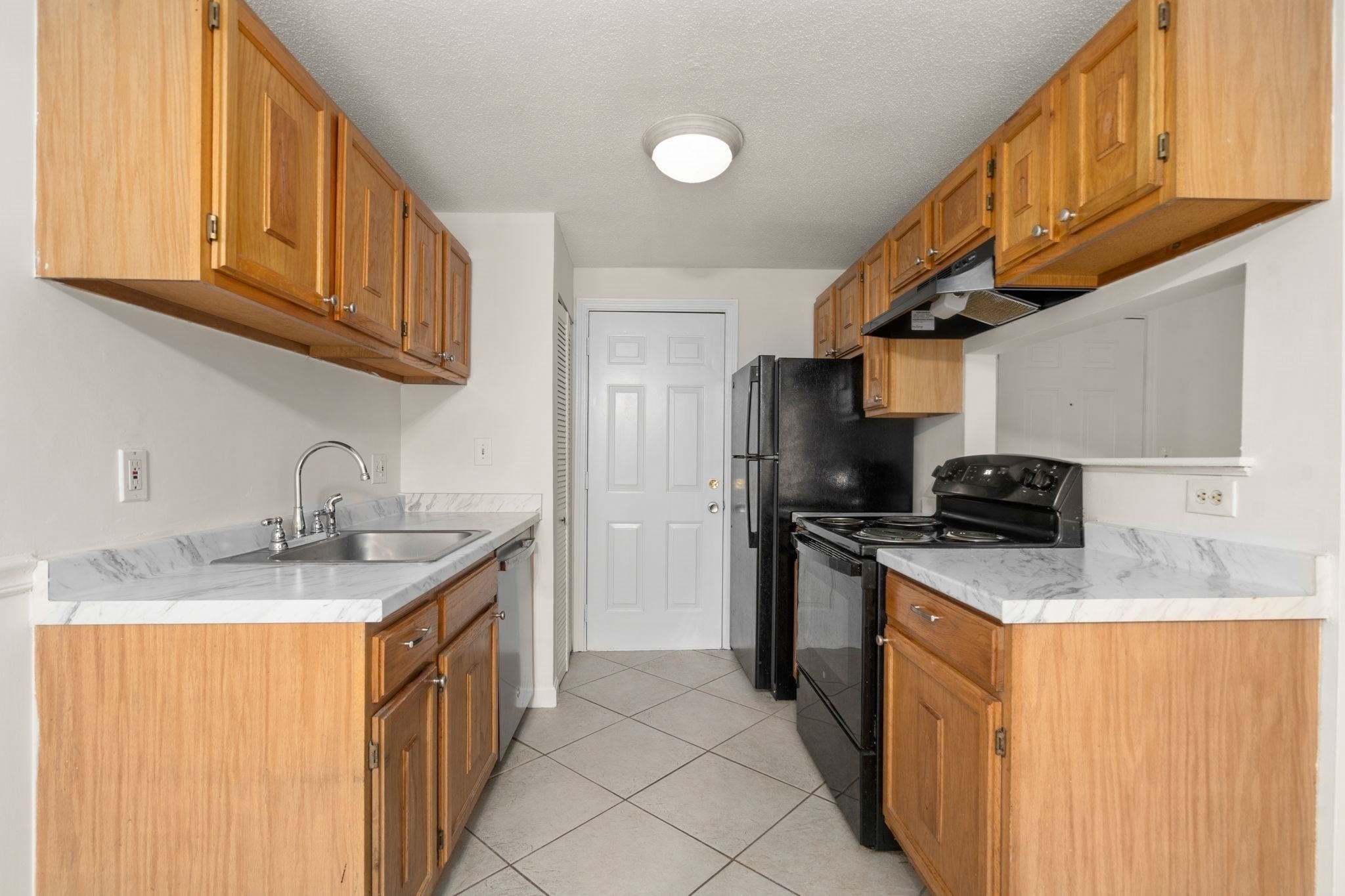 20 Walden Dr # 20 Property Photo 13