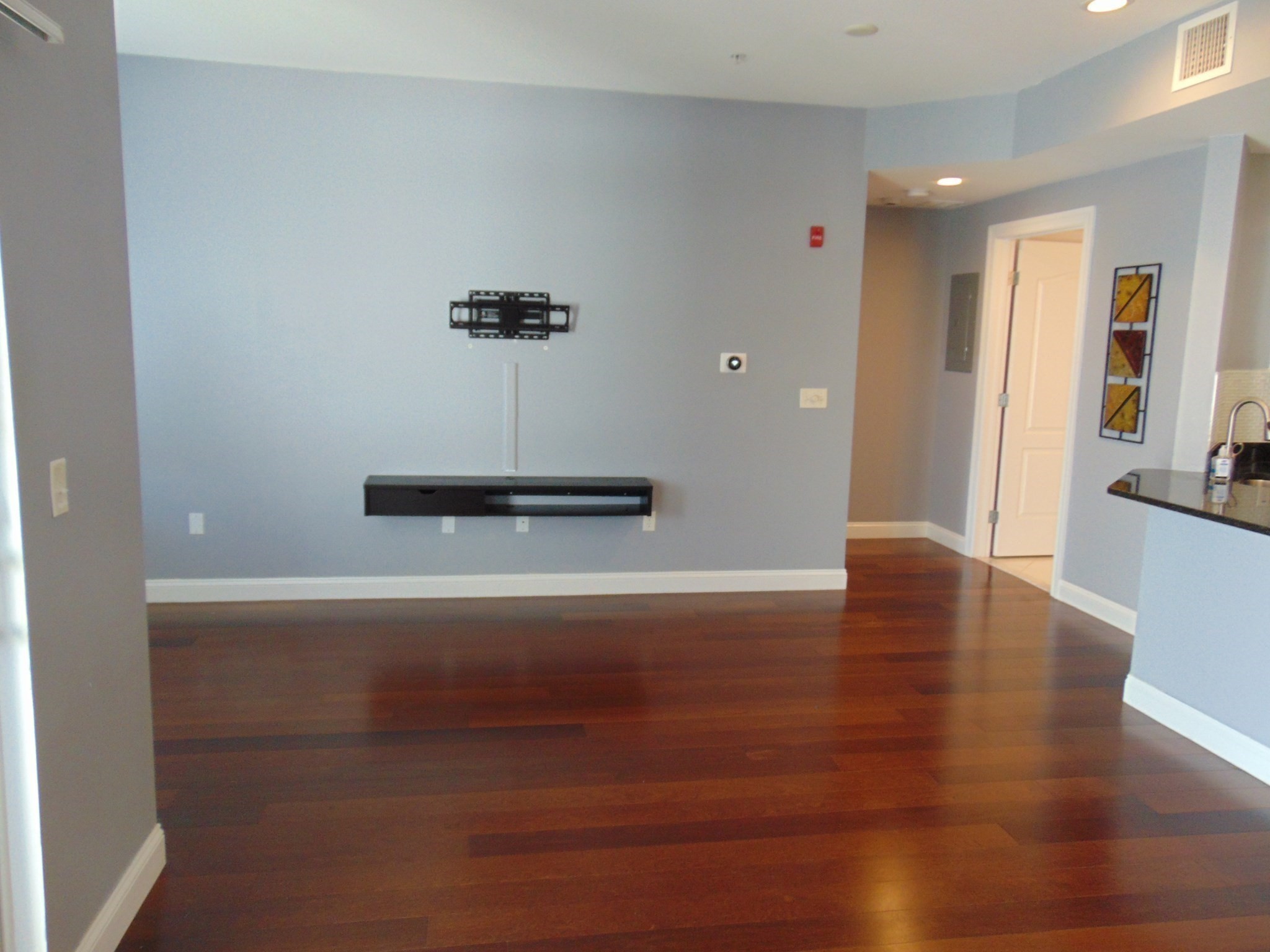 614 Pond St # 2406 Property Photo 6