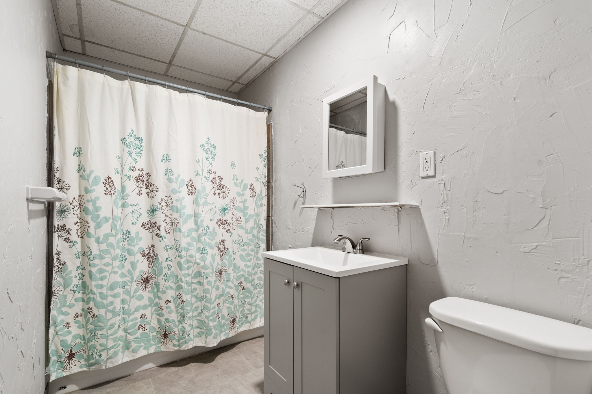 70 Russell St. # 4 Property Photo 9