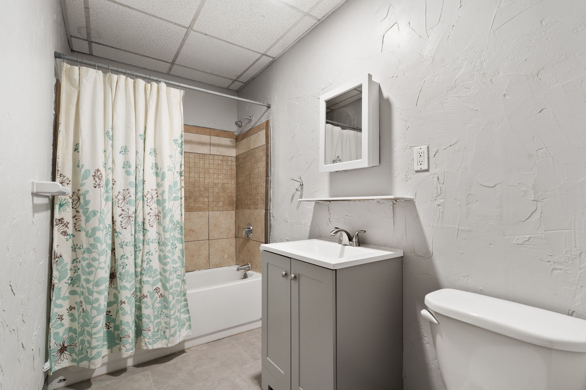 70 Russell St. # 4 Property Photo 10