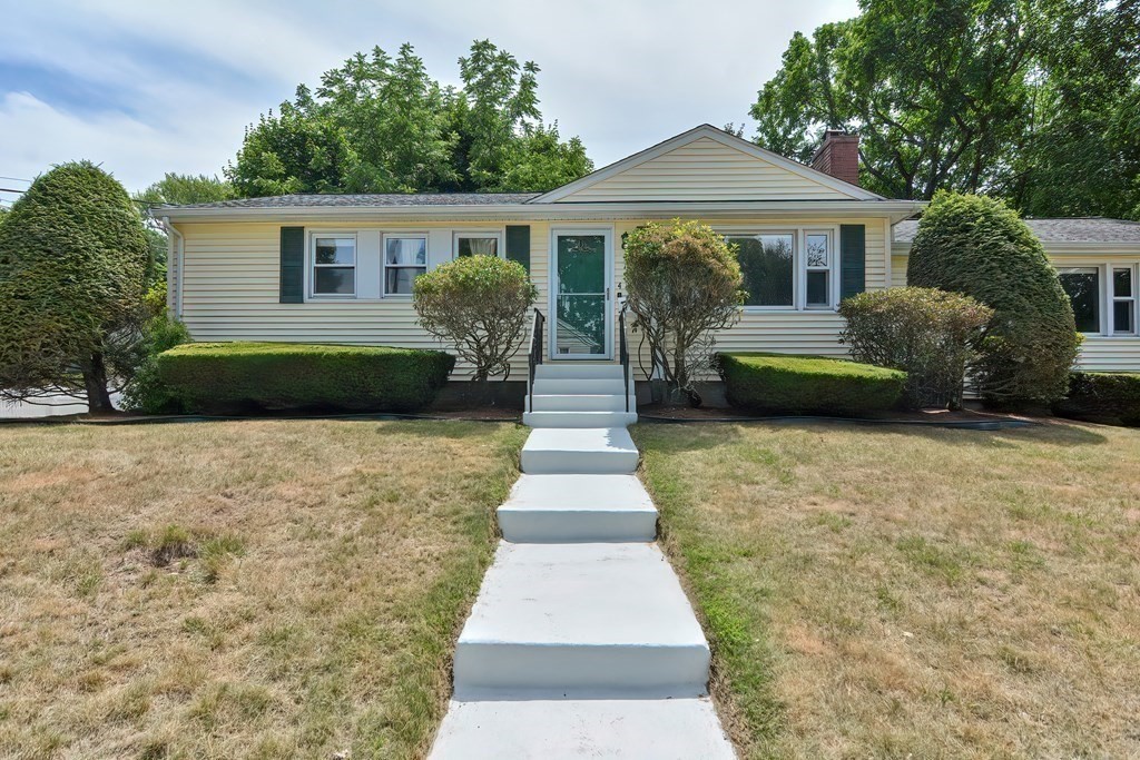 4 Edgemont Ave Property Photo 3