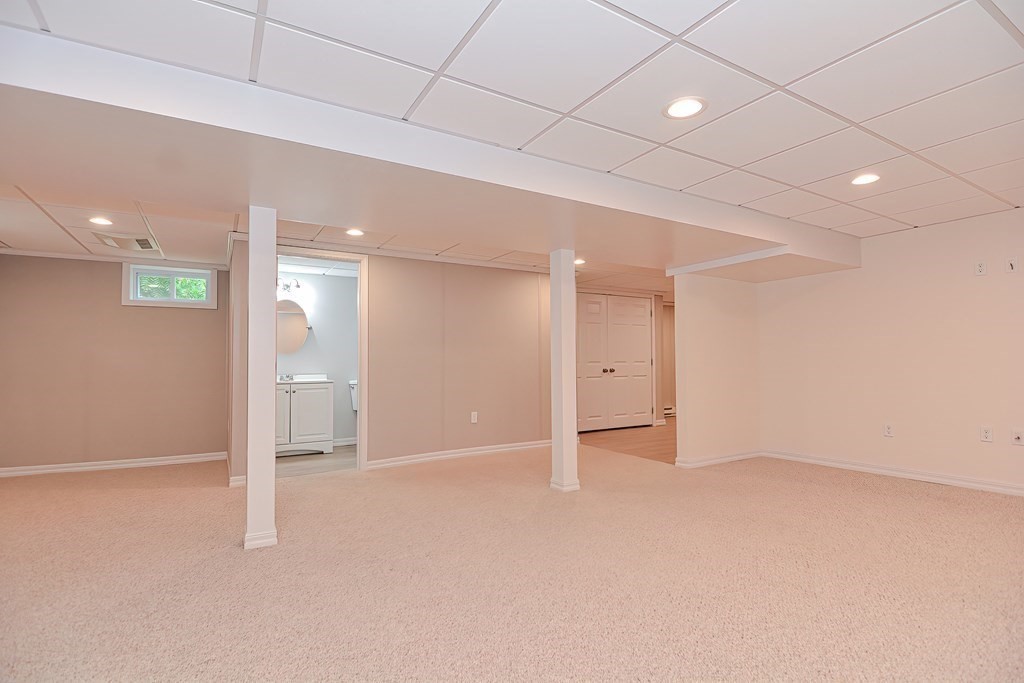 4 Edgemont Ave Property Photo 18
