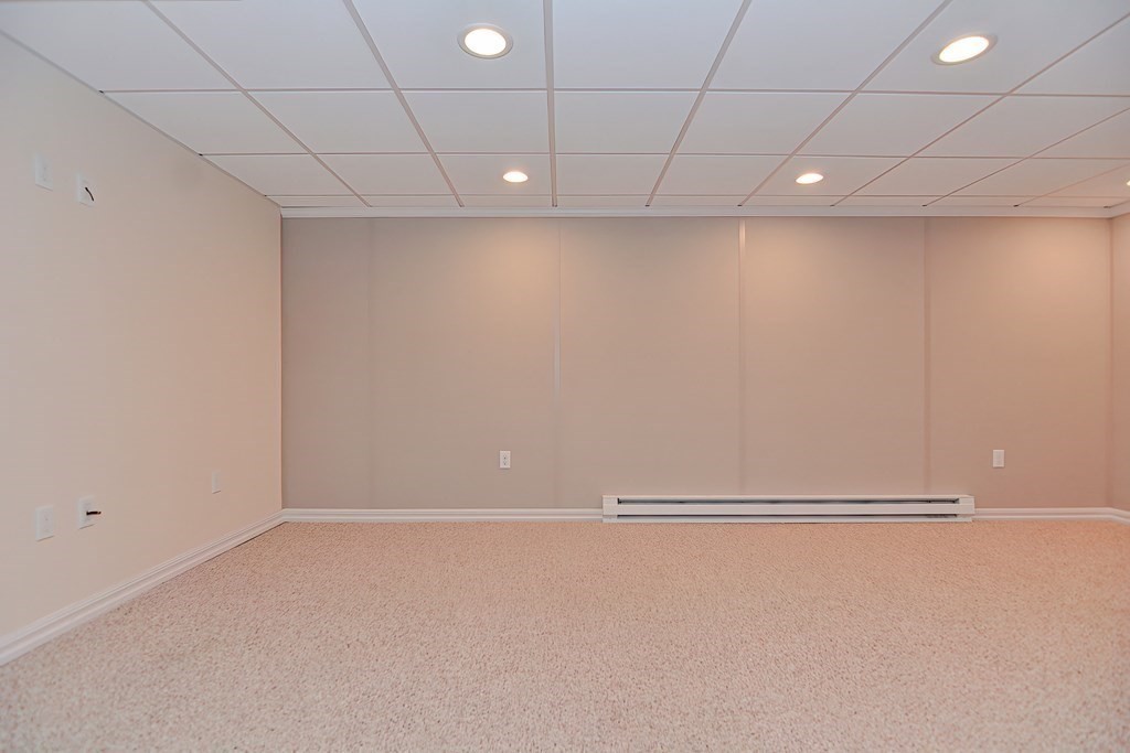 4 Edgemont Ave Property Photo 21