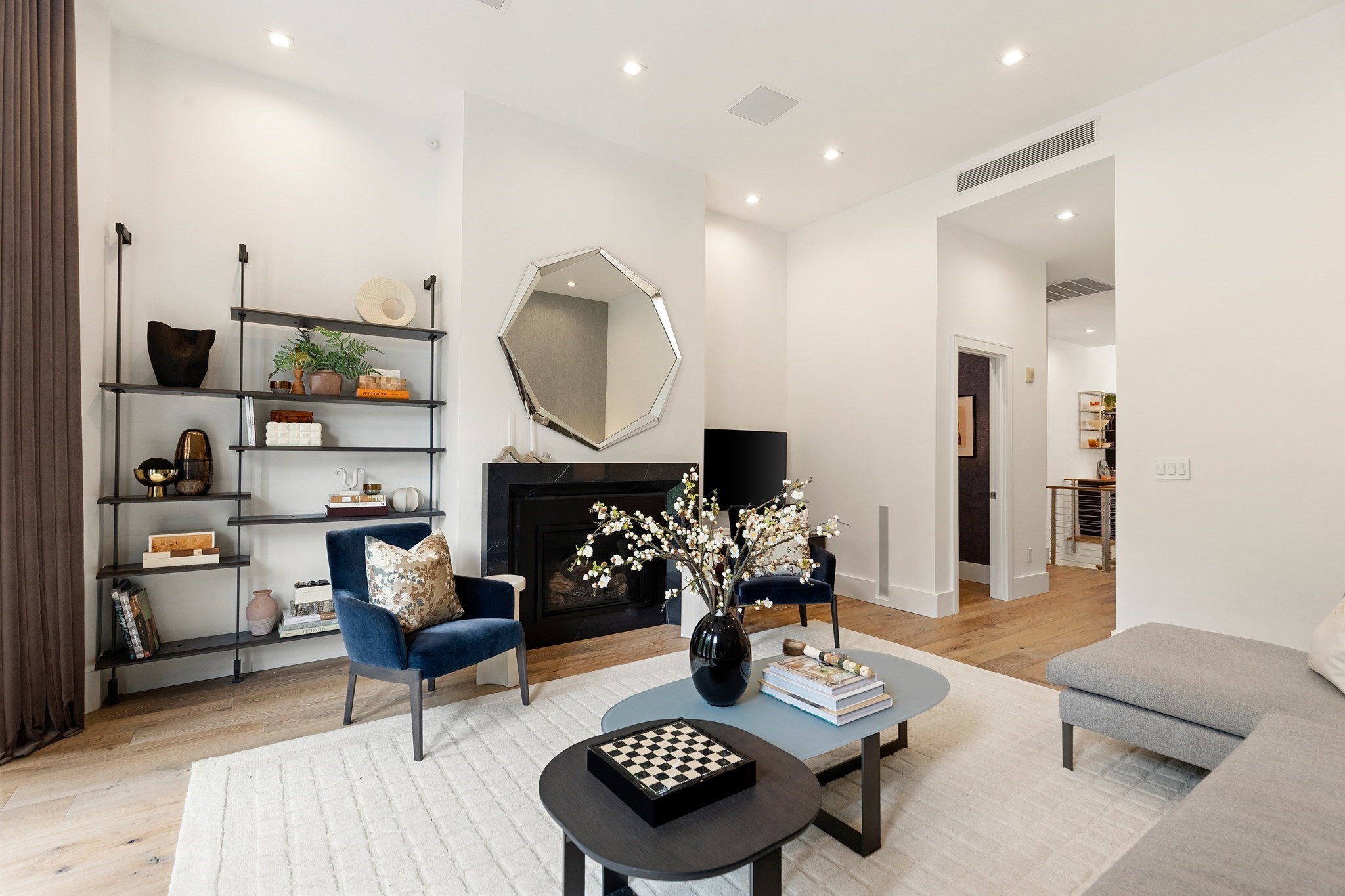 7 Marlborough Street # 1 Property Photo 4