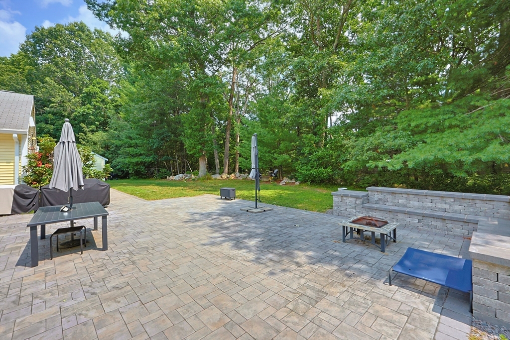 620 Washington St Property Photo 18