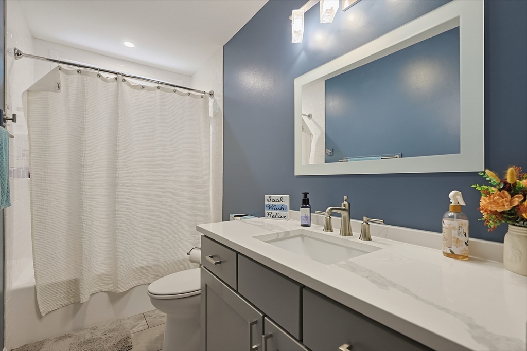 620 Washington St Property Photo 34