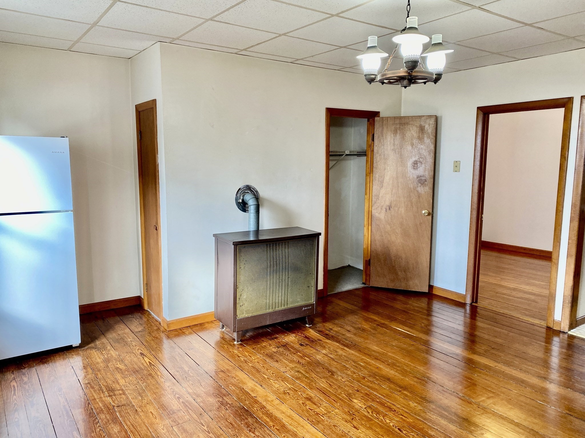 282 Sprague Property Photo 15