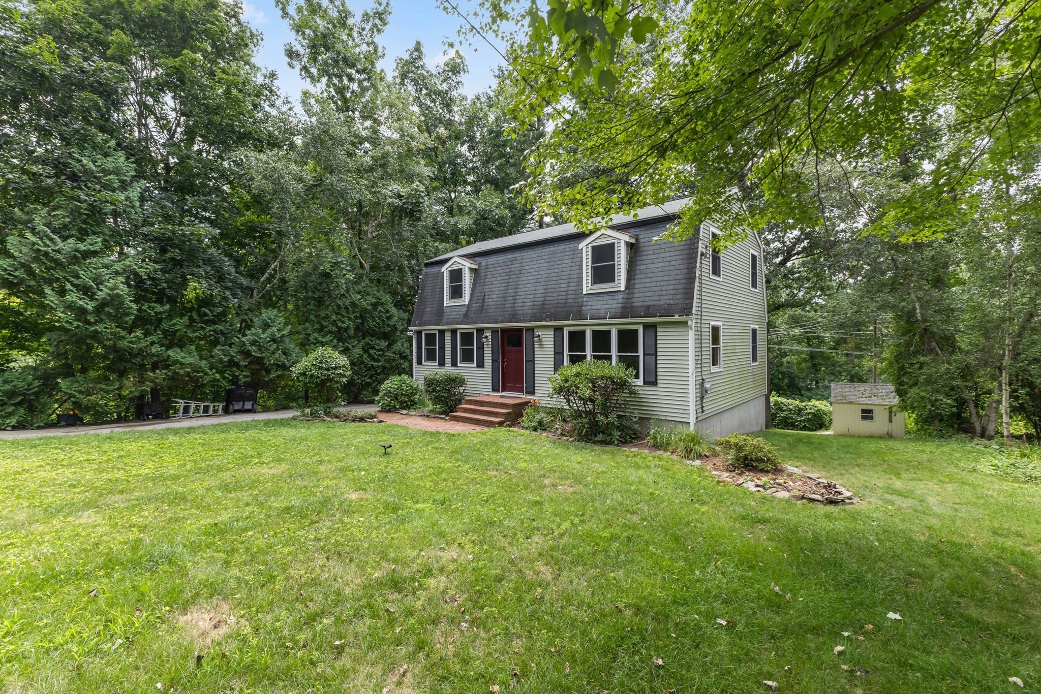 41 Drexel St Property Photo 3