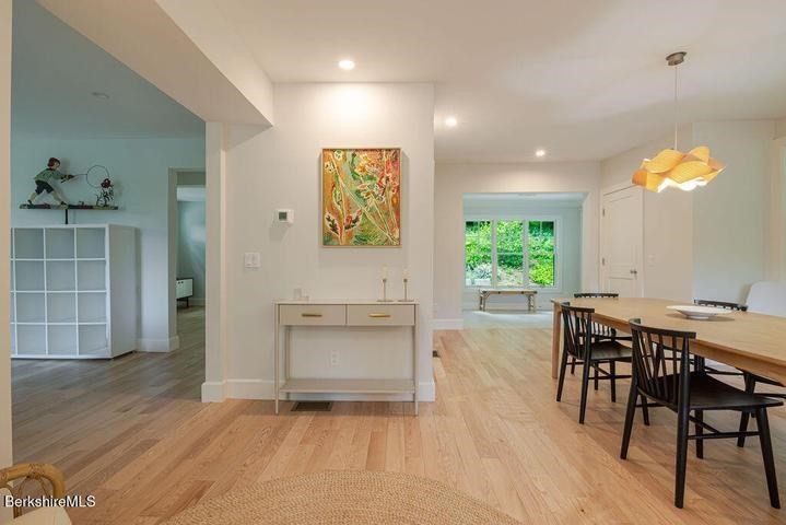 10 Berkshire Heights Property Photo 13