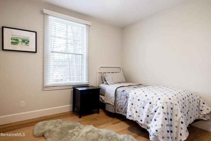 10 Berkshire Heights Property Photo 30