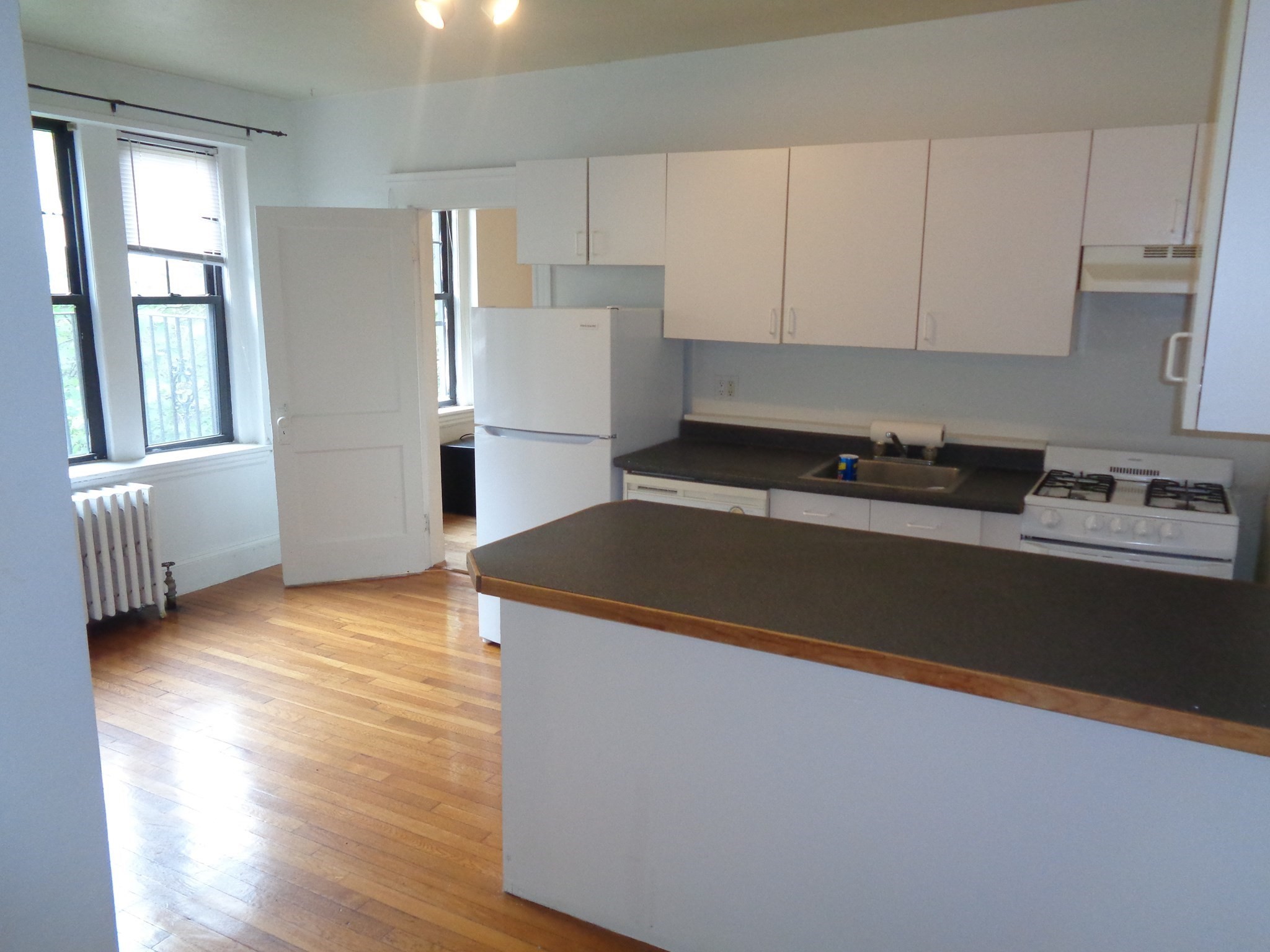 66 Queensberry Street # 315 Property Photo 1