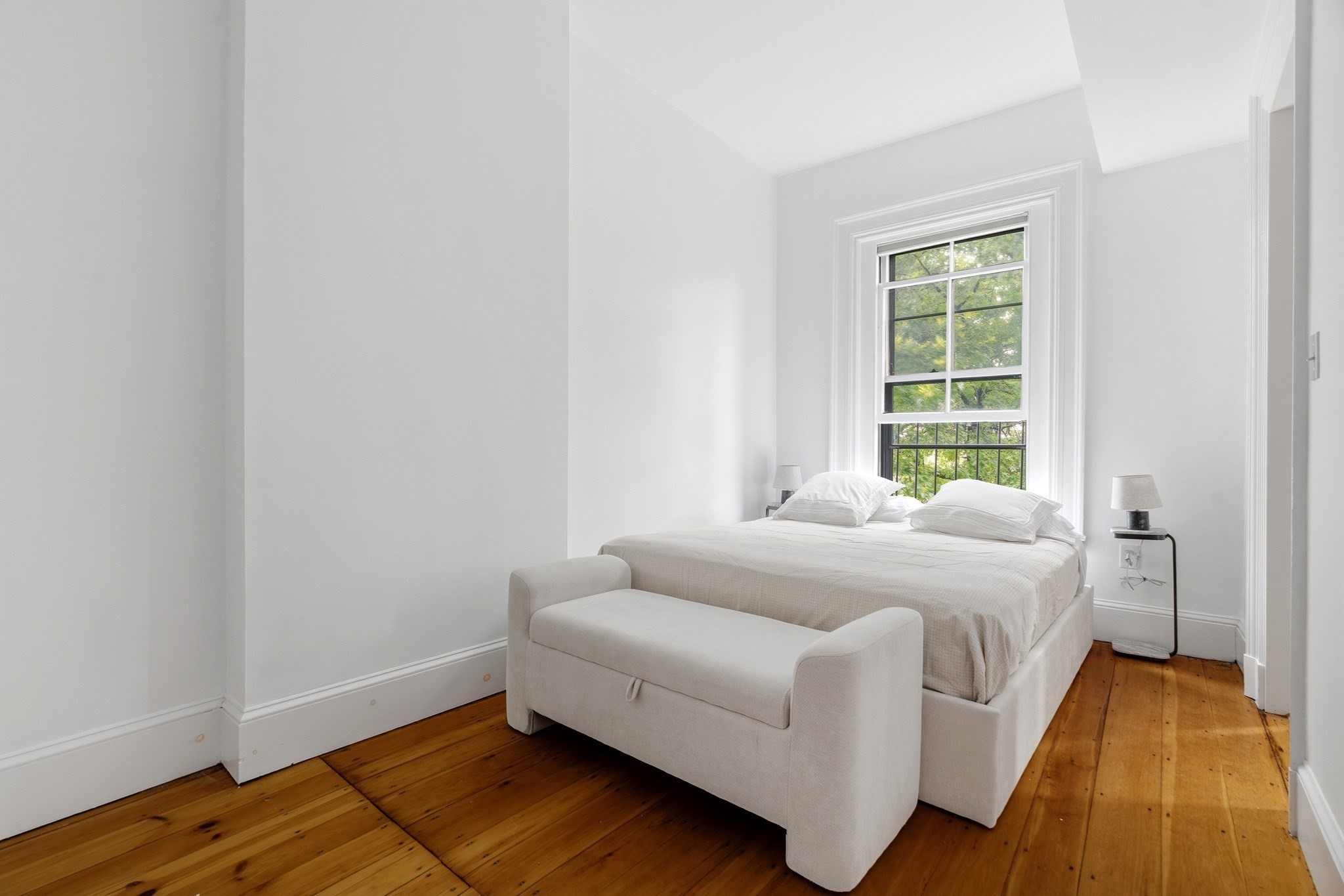 302 Commonwealth Ave # C Property Photo 10